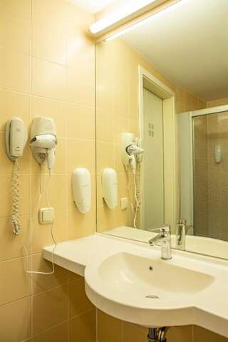 Отель Art City Inn Вильнюс Стандартный одноместный номер-5